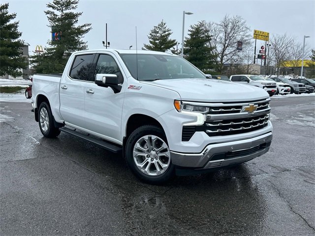 Used 2022 Chevrolet Silverado 1500 LTZ w/ LTZ Premium Package image 2