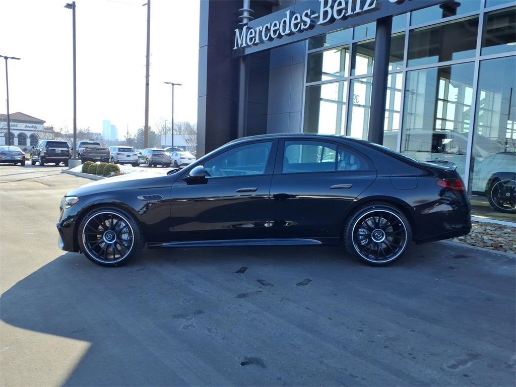 New 2026 Mercedes-Benz E 53 AMG e 4MATIC Sedan image 3