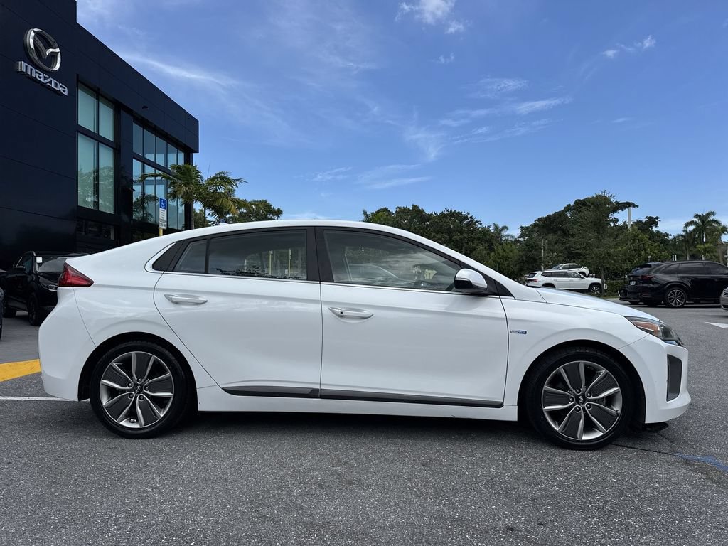 Used 2019 Hyundai Ioniq Limited FWD image 23
