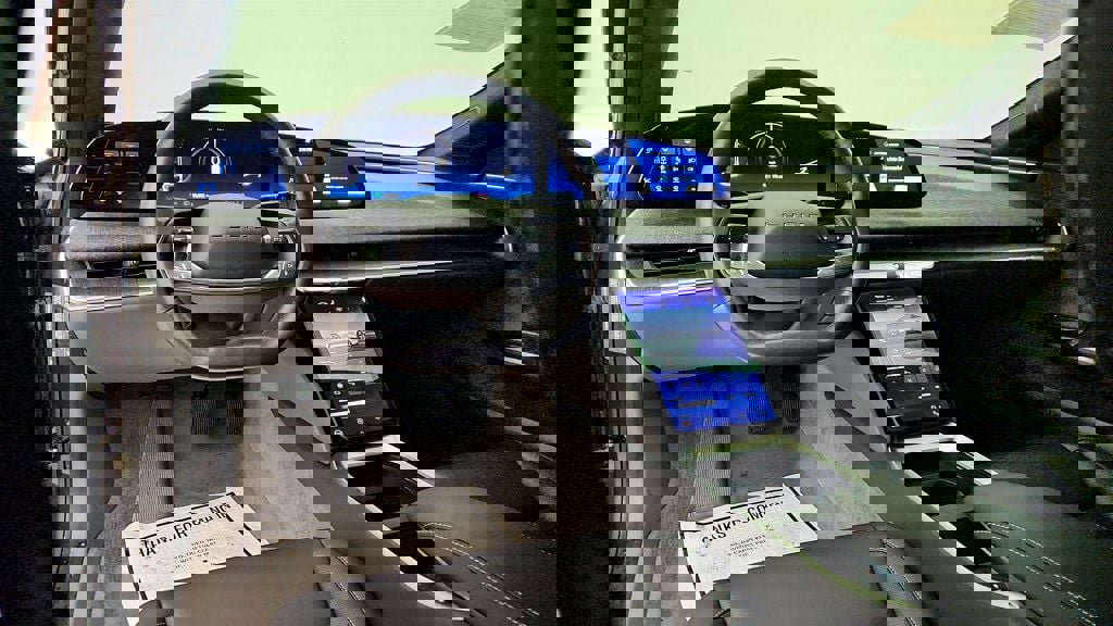 Used 2023 Lucid Air Pure image 11