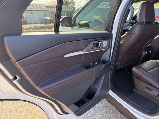 New 2026 Ford Explorer Platinum w/ LUX Leather Package AWD/4WD image 12