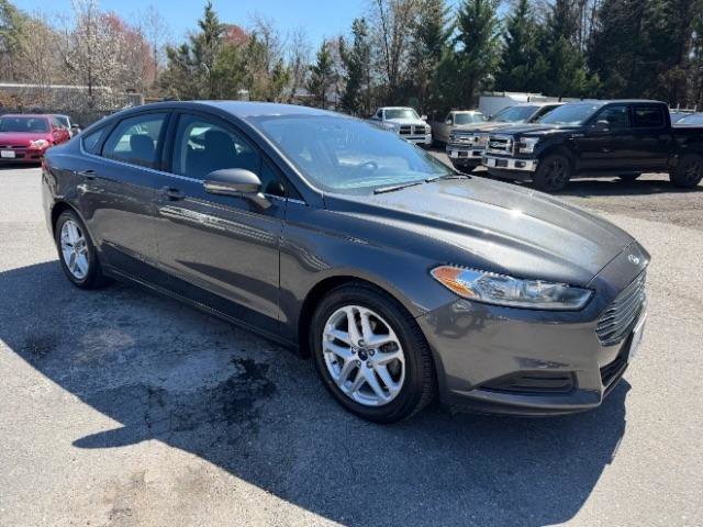 Used 2016 Ford Fusion SE image 7