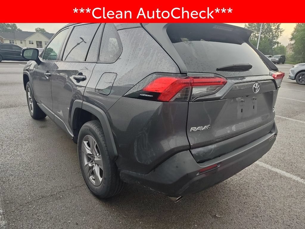 Used 2023 Toyota RAV4 XLE w/ Convenience Package AWD/4WD image 4