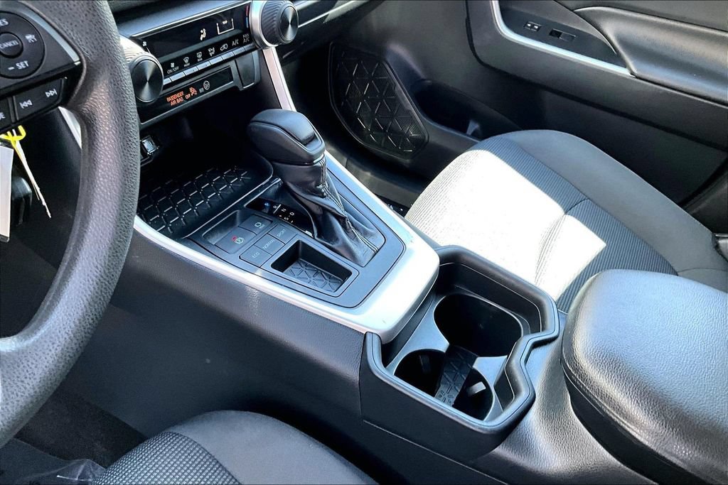 Used 2020 Toyota RAV4 LE w/ All Weather Liner Package FWD image 10