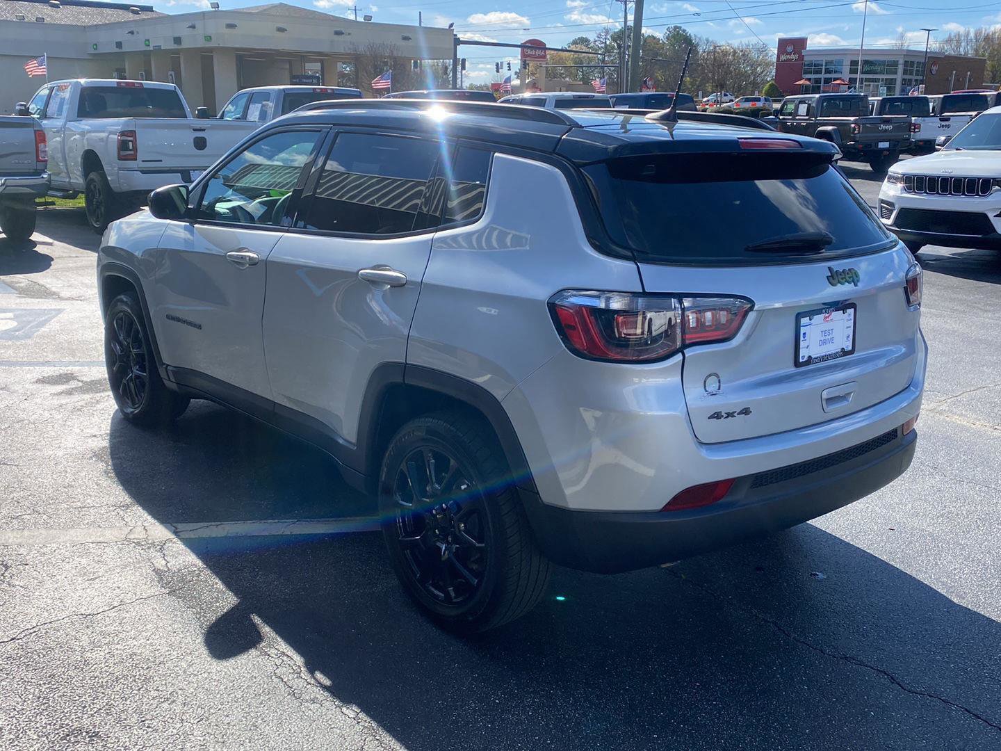 Used 2024 Jeep Compass Latitude w/ Altitude Special Edition image 7