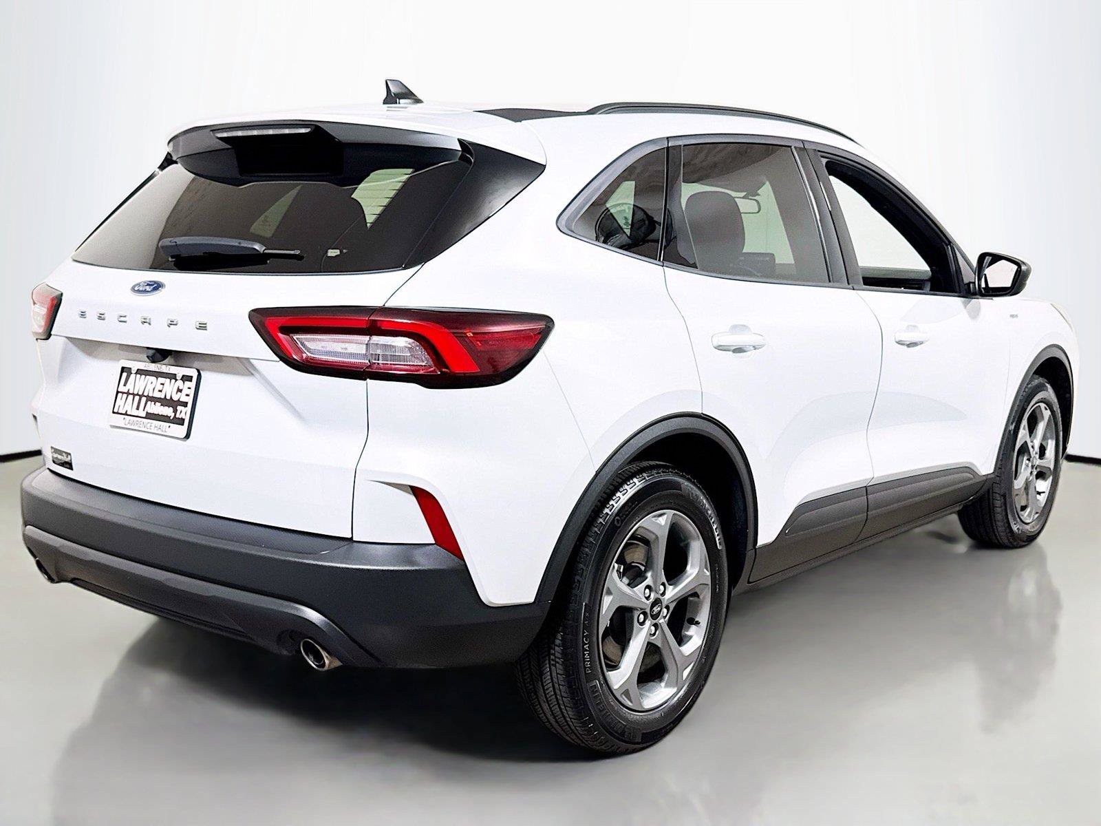 Used 2025 Ford Escape ST-Line FWD image 4