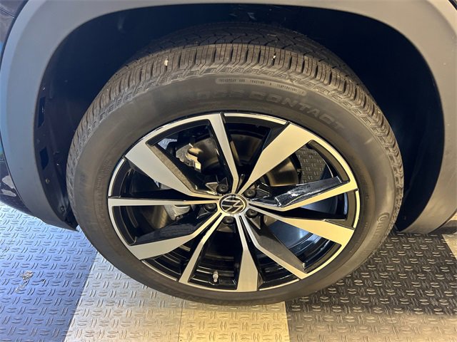 New 2026 Volkswagen Atlas SEL Premium R-Line image 9