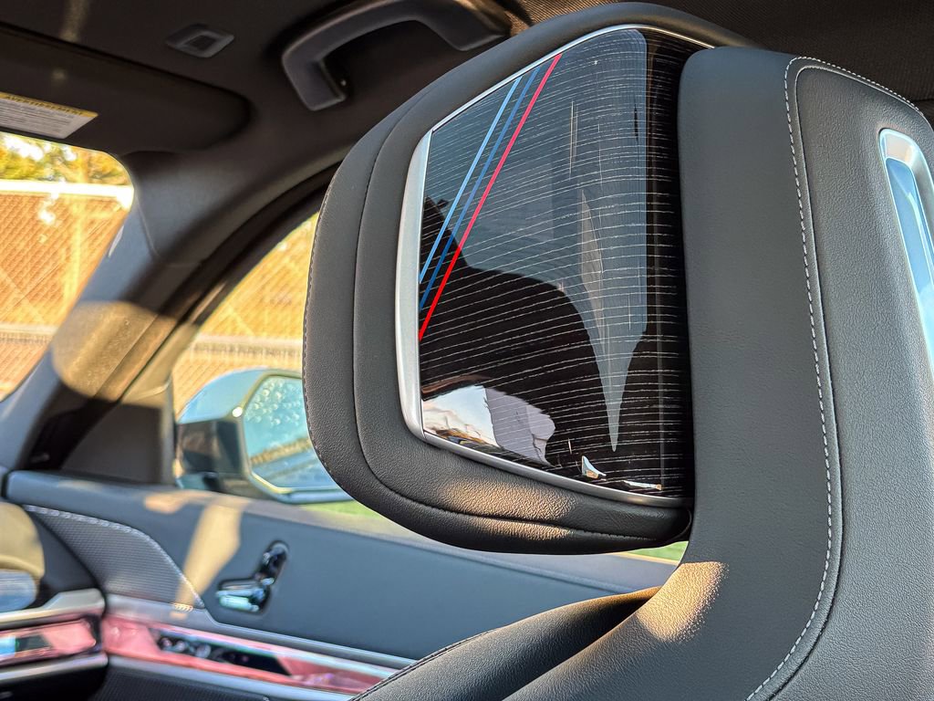New 2026 BMW 740i xDrive w/ Premium Package image 16