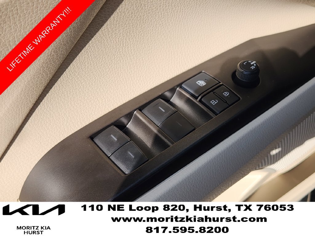 Used 2021 Toyota Camry LE FWD image 25