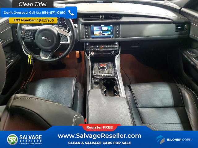 Used 2018 Jaguar XF S RWD image 11