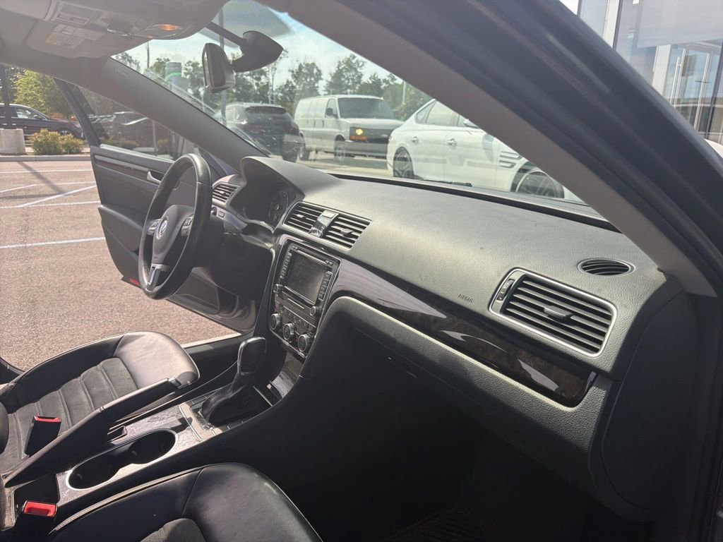 Used 2014 Volkswagen Passat 1.8T SEL Premium FWD image 56