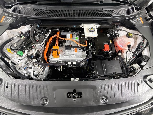Used 2024 Chevrolet Equinox EV LT FWD image 34