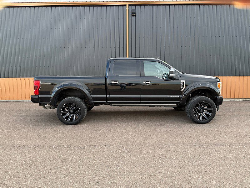 Used 2019 Ford F350 Platinum w/ Platinum Ultimate Package image 3