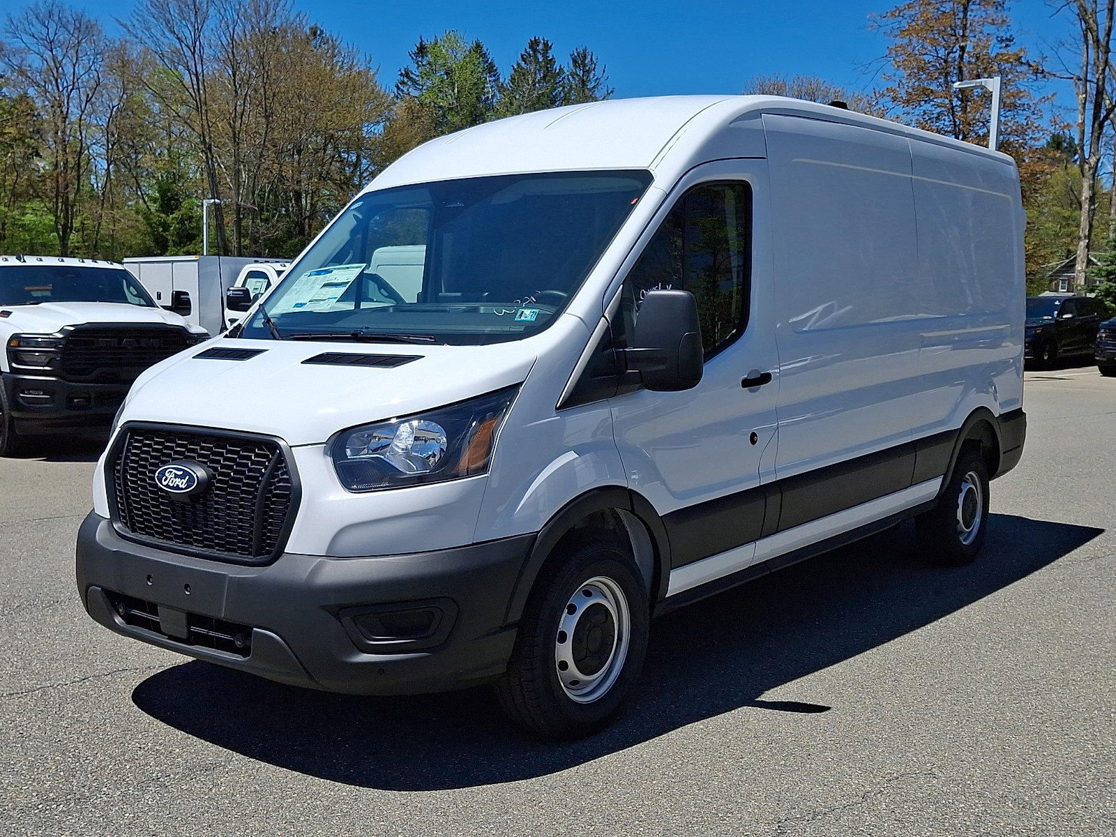 New 2026 Ford Transit 250 148 Medium Roof RWD image 2