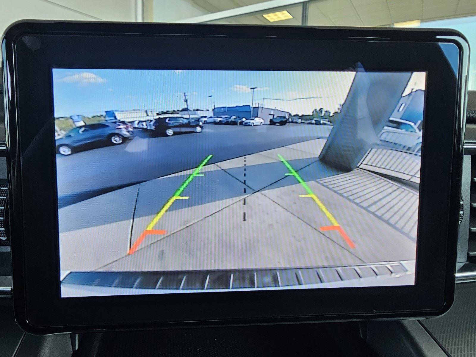 Used 2022 Ford Explorer XLT w/ Equipment Group 202A image 28