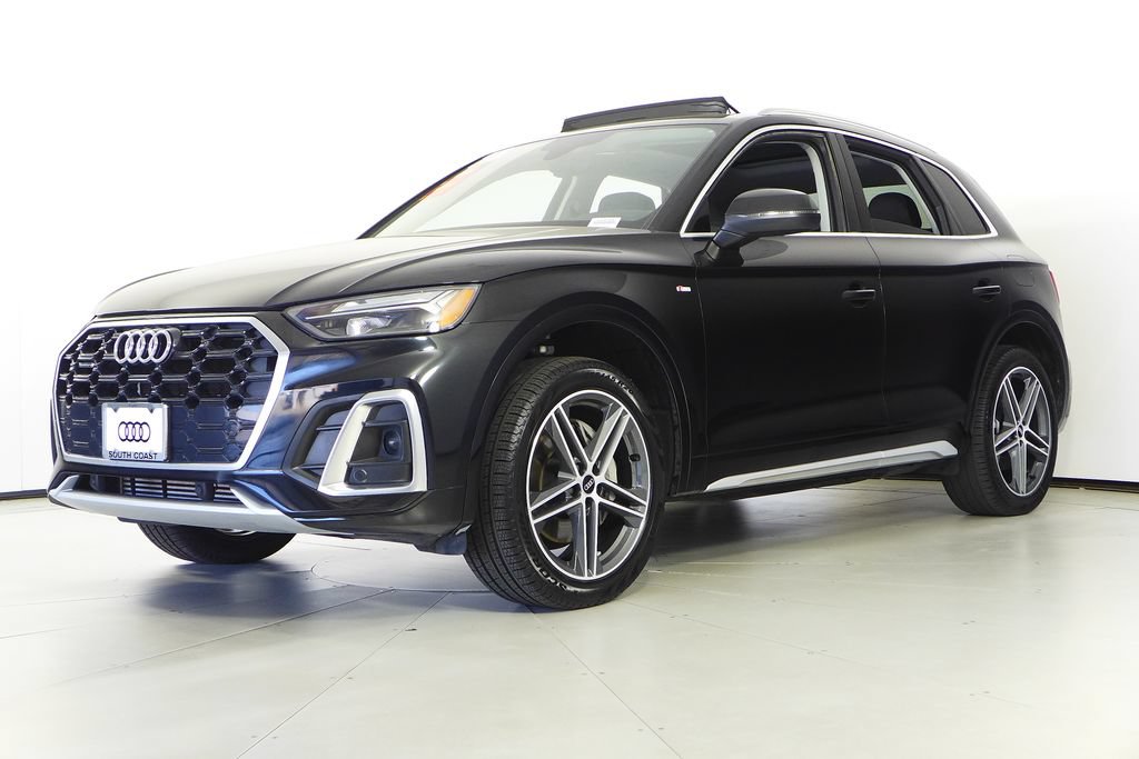 Used 2023 Audi Q5 e Premium w/ Convenience Package AWD/4WD image 2