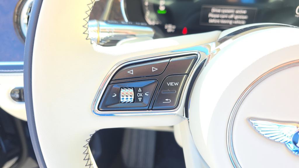 New 2025 Bentley Flying Spur Plug-In Hybrid AWD/4WD image 23