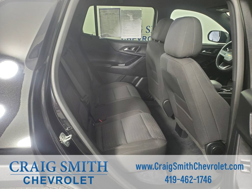 Used 2025 Chevrolet Equinox LT FWD image 13