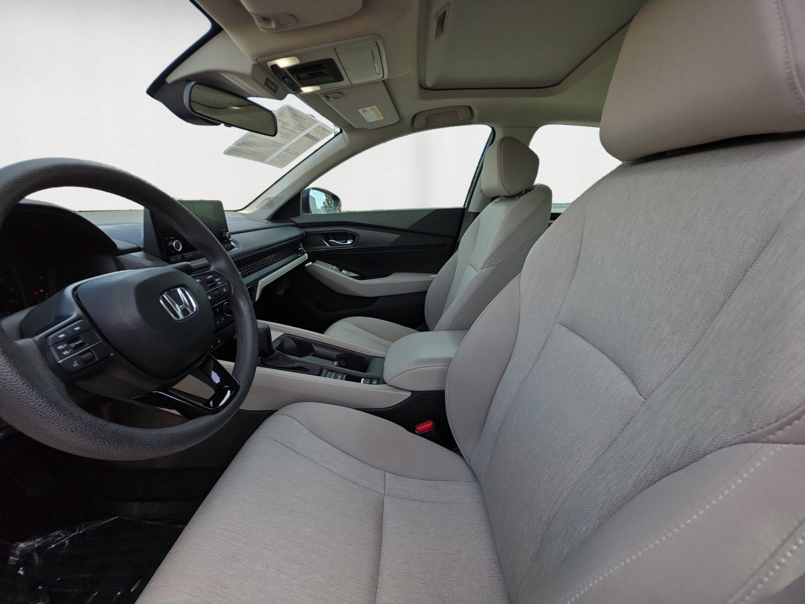 Used 2024 Honda Accord EX image 10