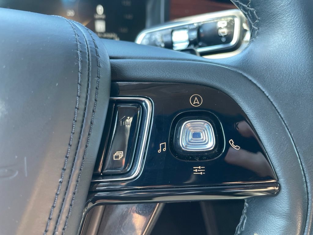 Used 2023 Lincoln Aviator Reserve w/ Jet Package AWD/4WD image 13