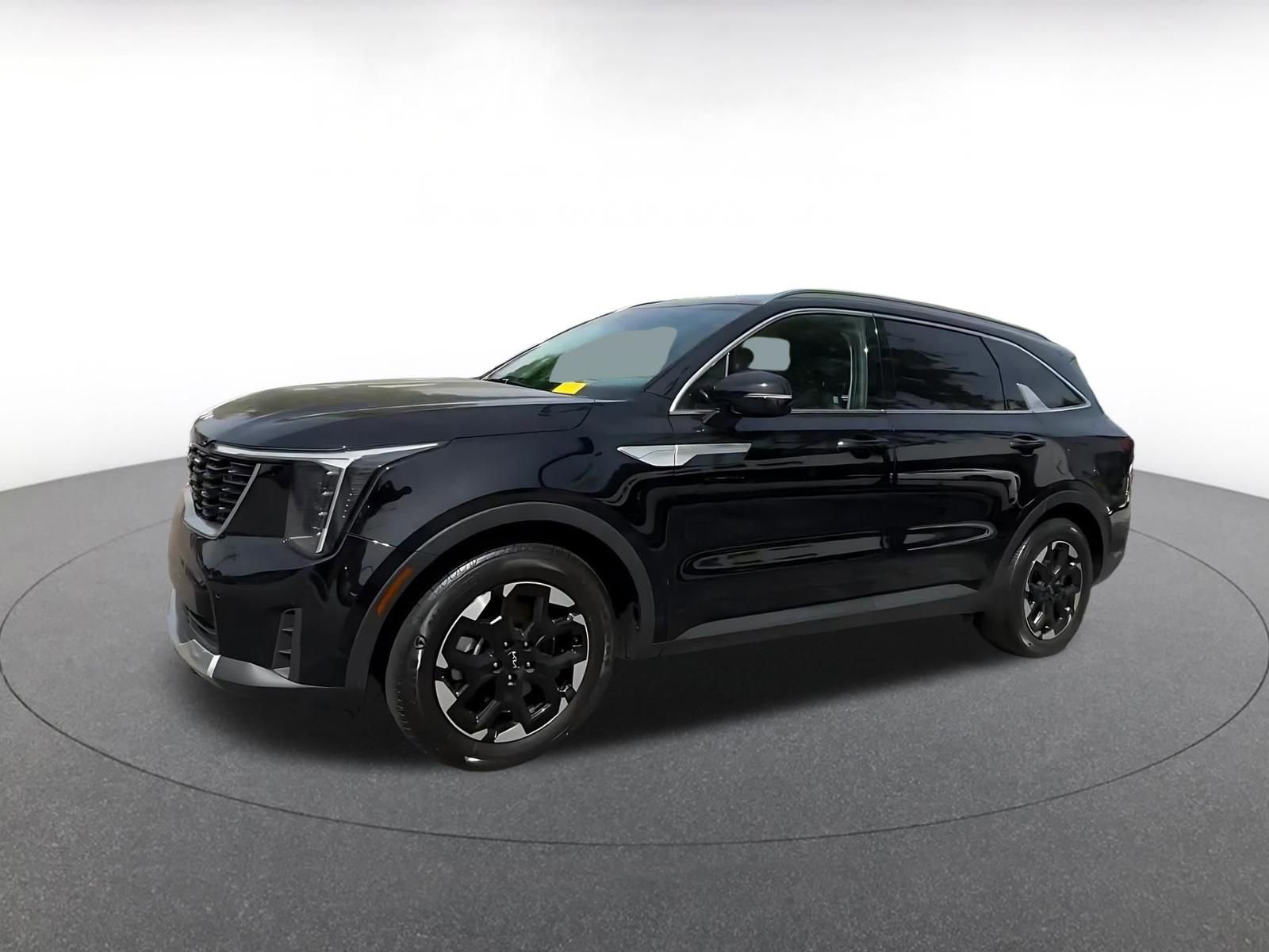 Used 2024 Kia Sorento S image 8