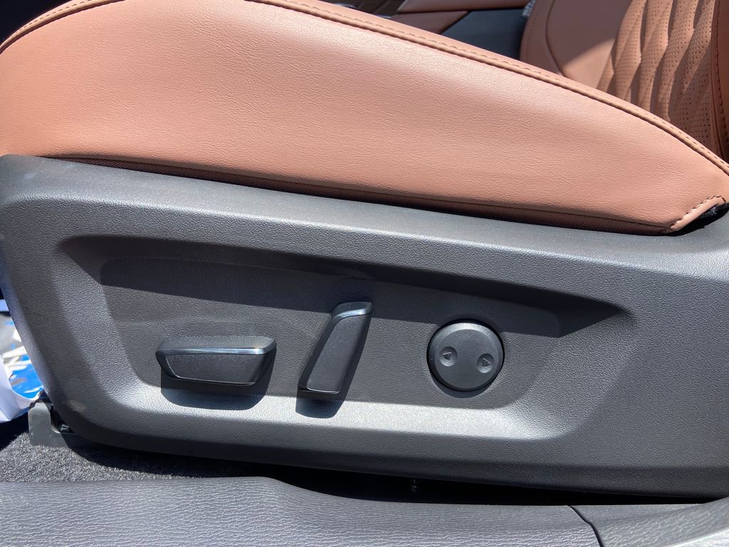 New 2026 Mitsubishi Outlander AWD image 12