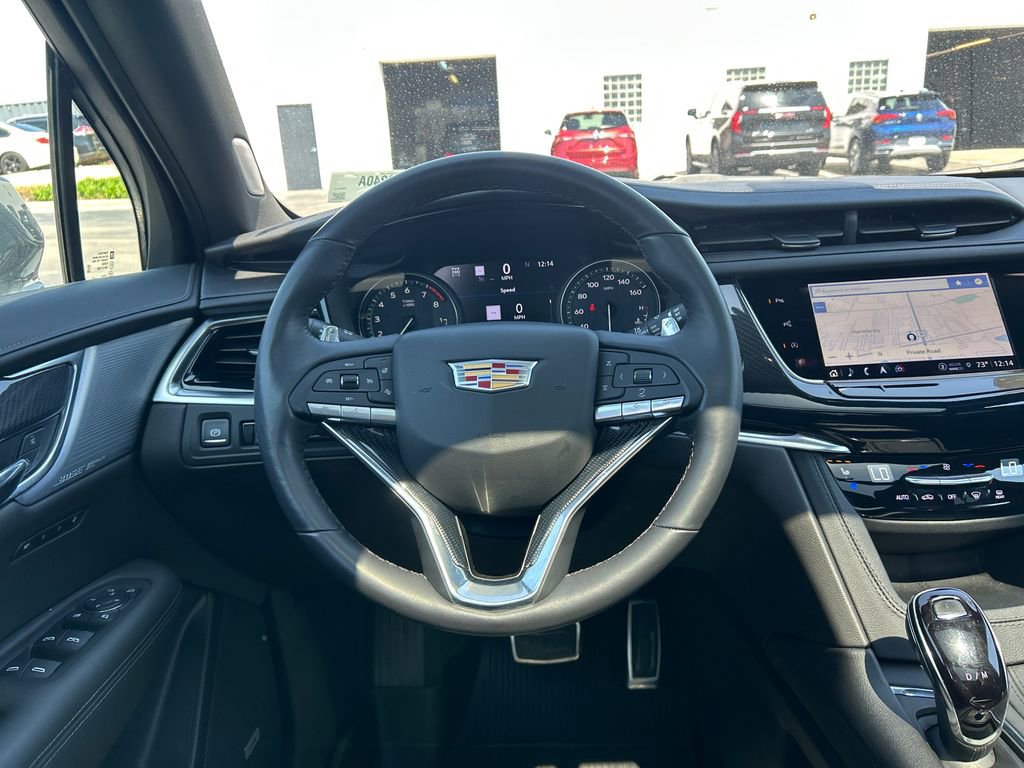 Used 2024 Cadillac XT6 Sport w/ Technology Package AWD/4WD image 32