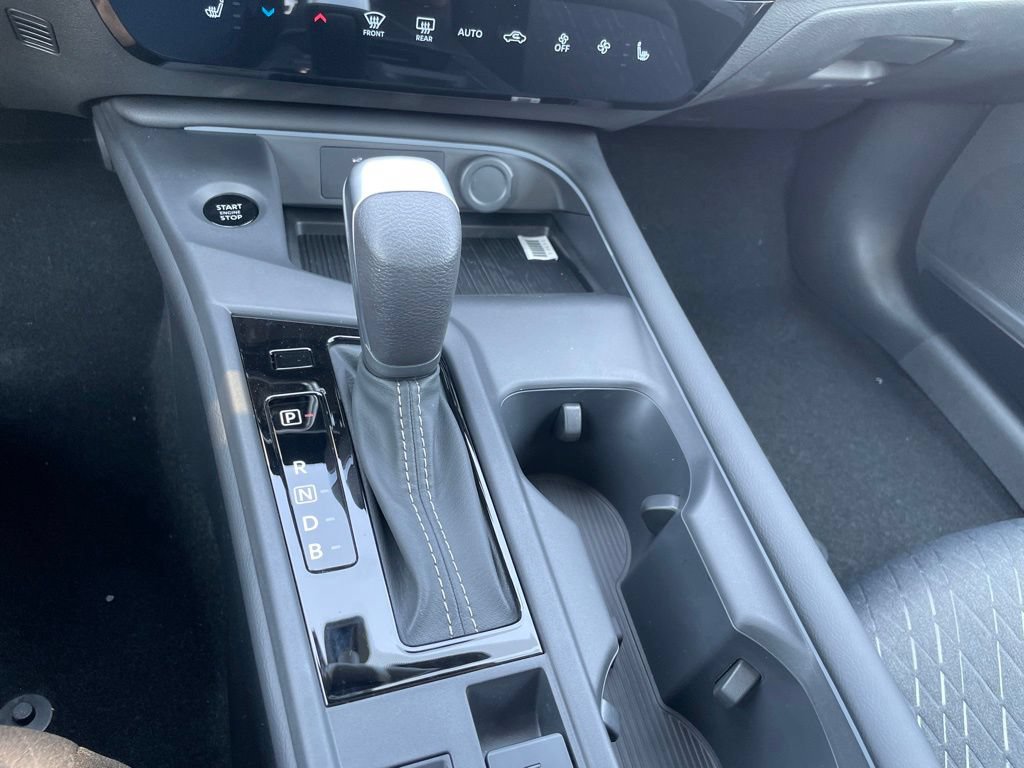 New 2026 Nissan Sentra SV w/ SV Convenience Package FWD image 17