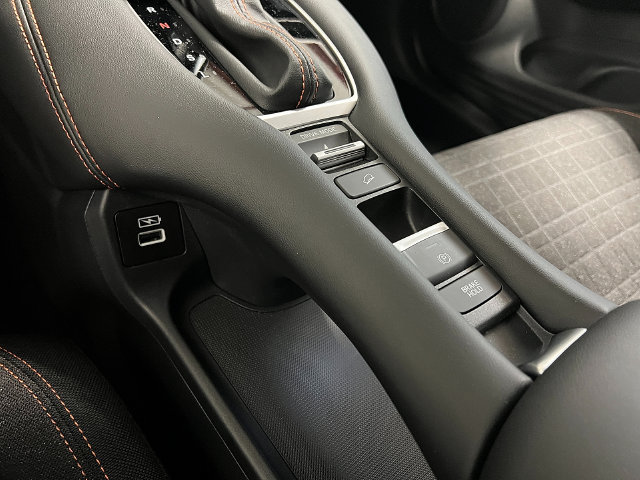 New 2025 Honda HR-V Sport image 17