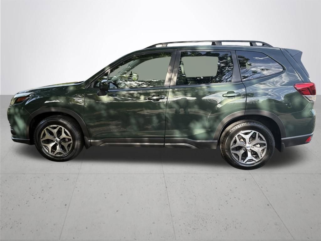 Used 2023 Subaru Forester Premium AWD/4WD image 8