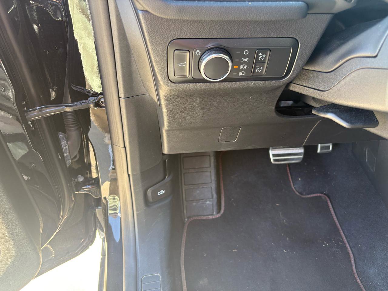 Used 2023 Ford Escape ST-Line w/ Tech Pack #1 AWD/4WD image 13