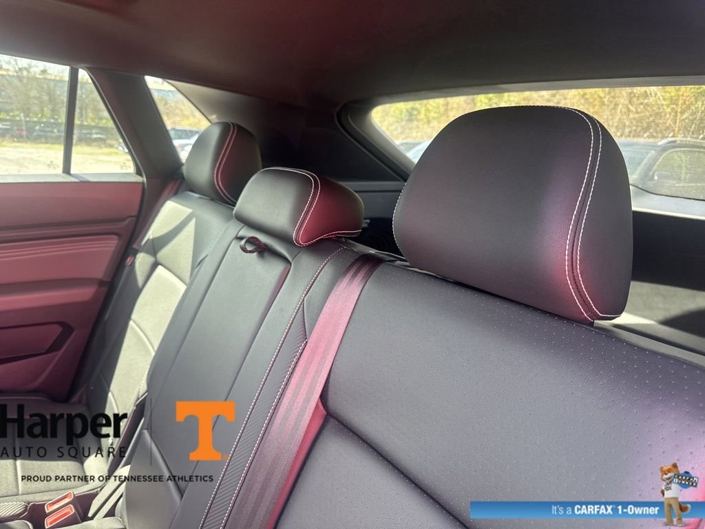 Used 2023 Volkswagen Atlas Cross Sport SEL image 9