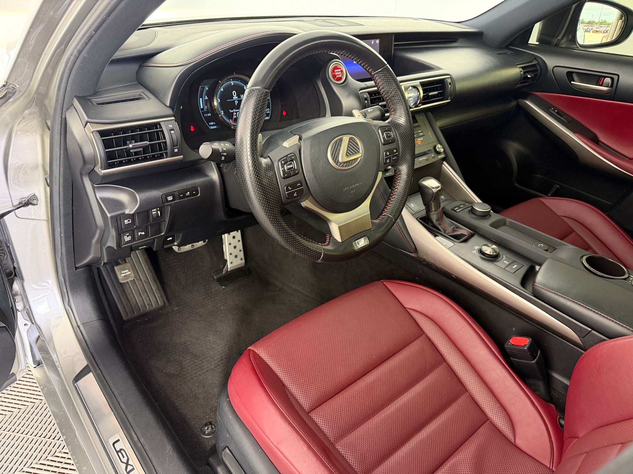Used 2019 Lexus IS 300 F Sport w/ F Sport Package RWD image 4
