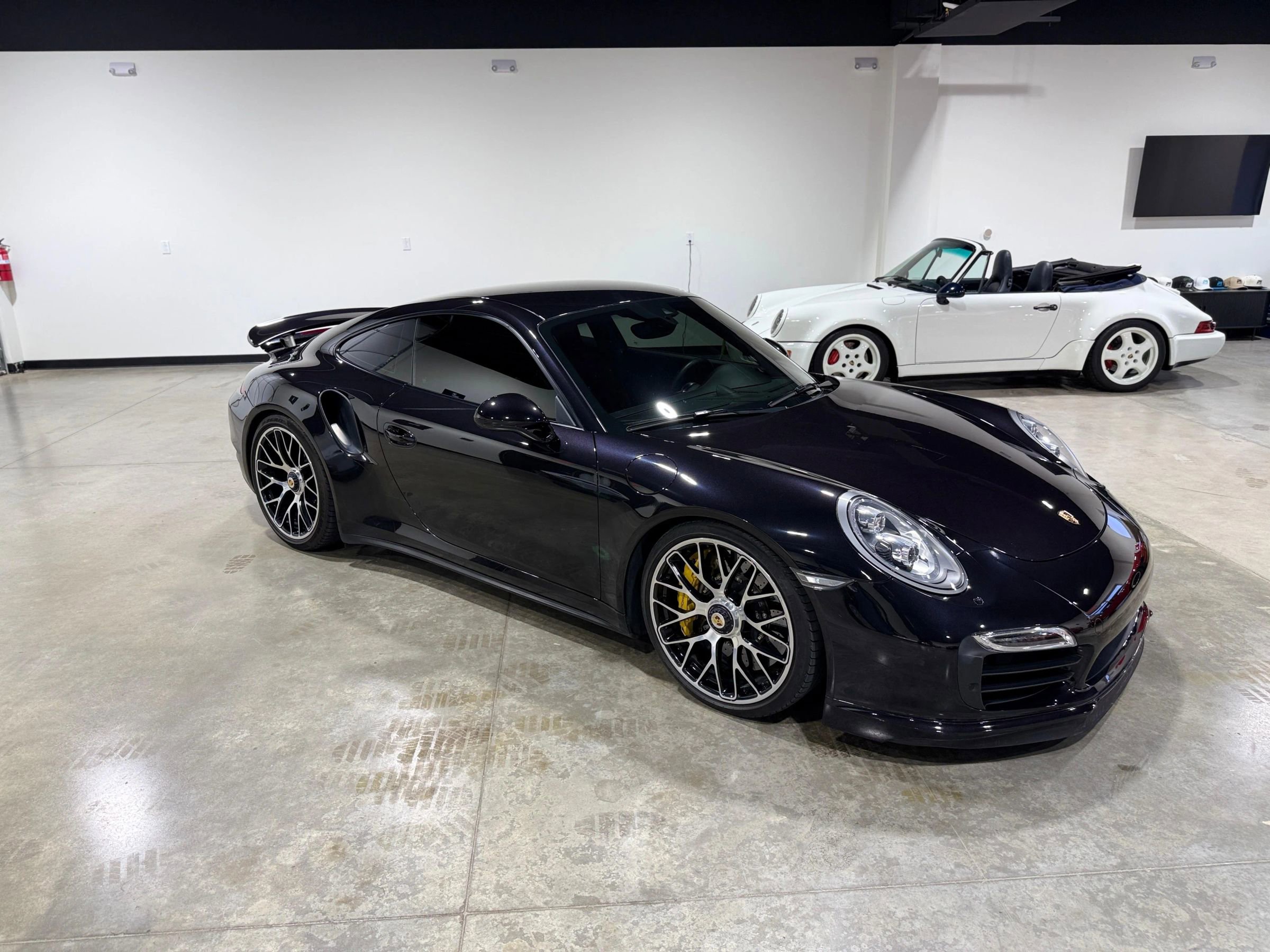 Used 2014 Porsche 911 Turbo S AWD/4WD image 6