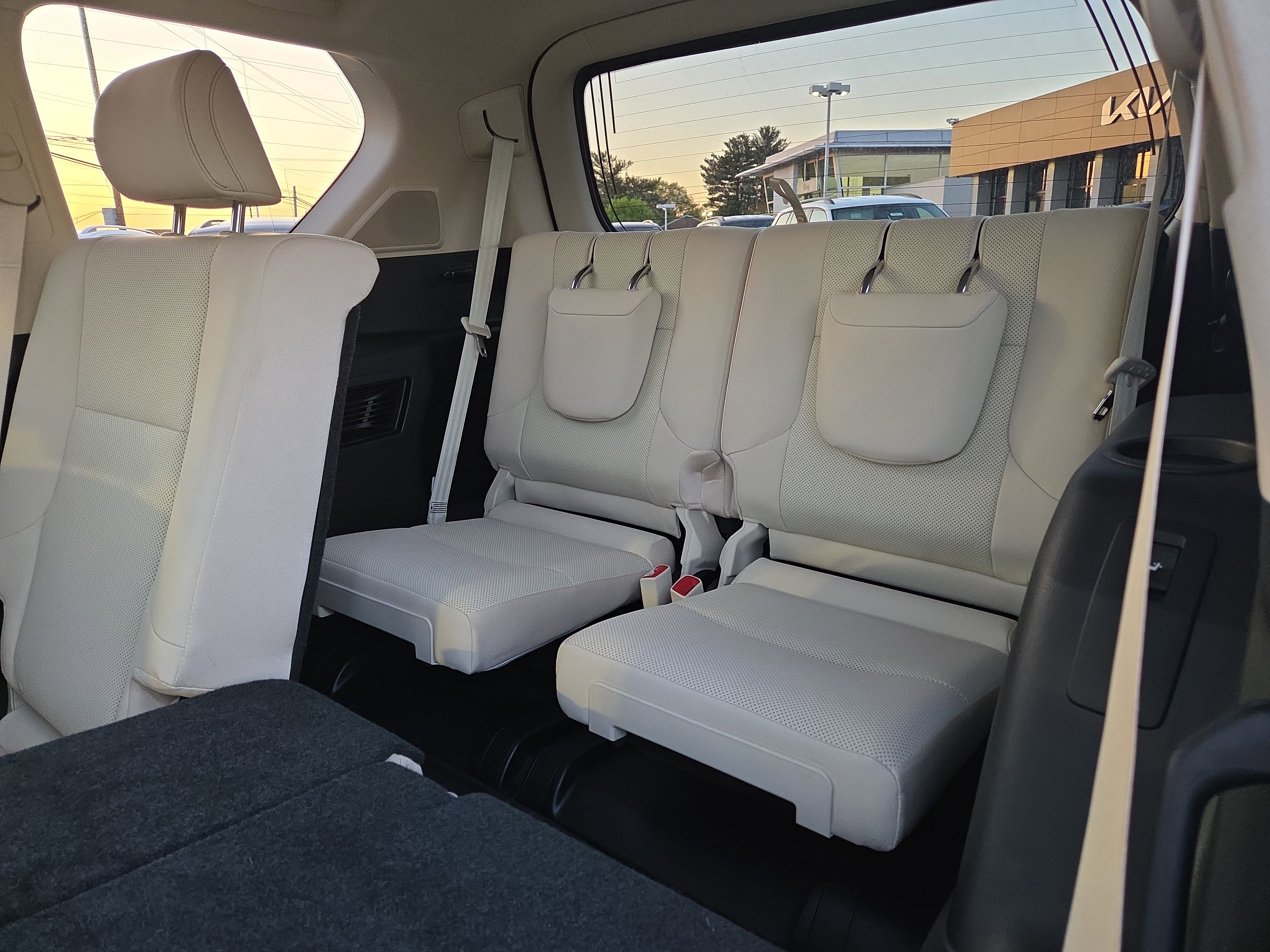 Used 2022 Lexus GX 460 Premium w/ Premium Plus Package AWD/4WD image 27