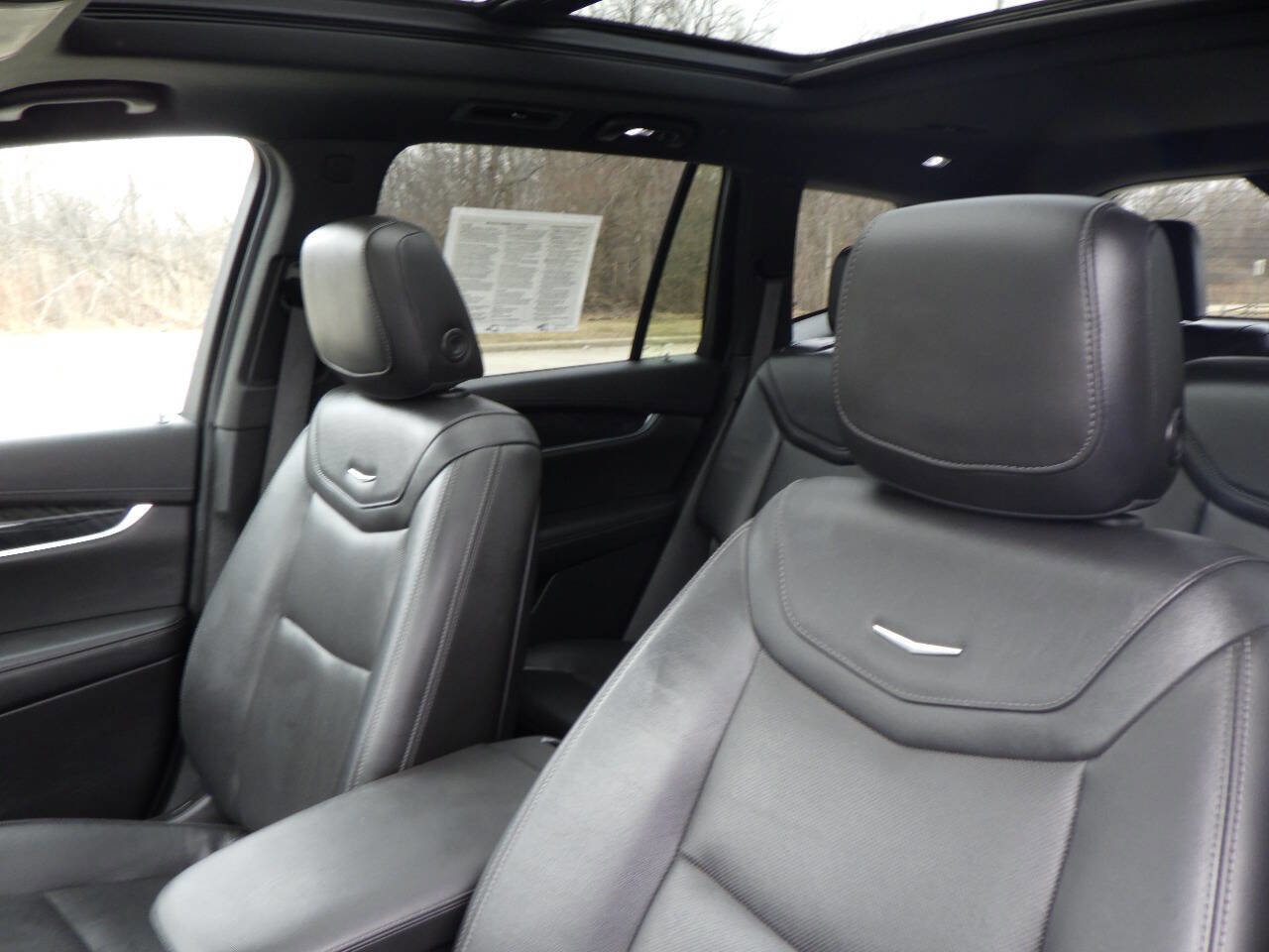 Used 2020 Cadillac XT6 Premium Luxury AWD/4WD image 11