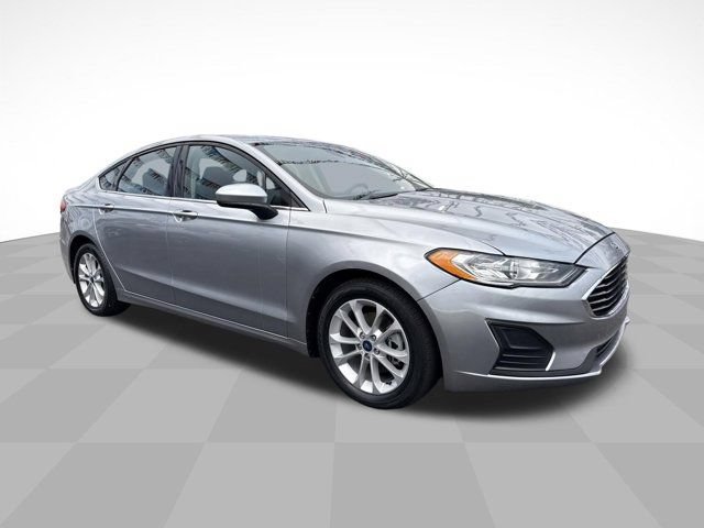 Used 2020 Ford Fusion SE FWD image 3
