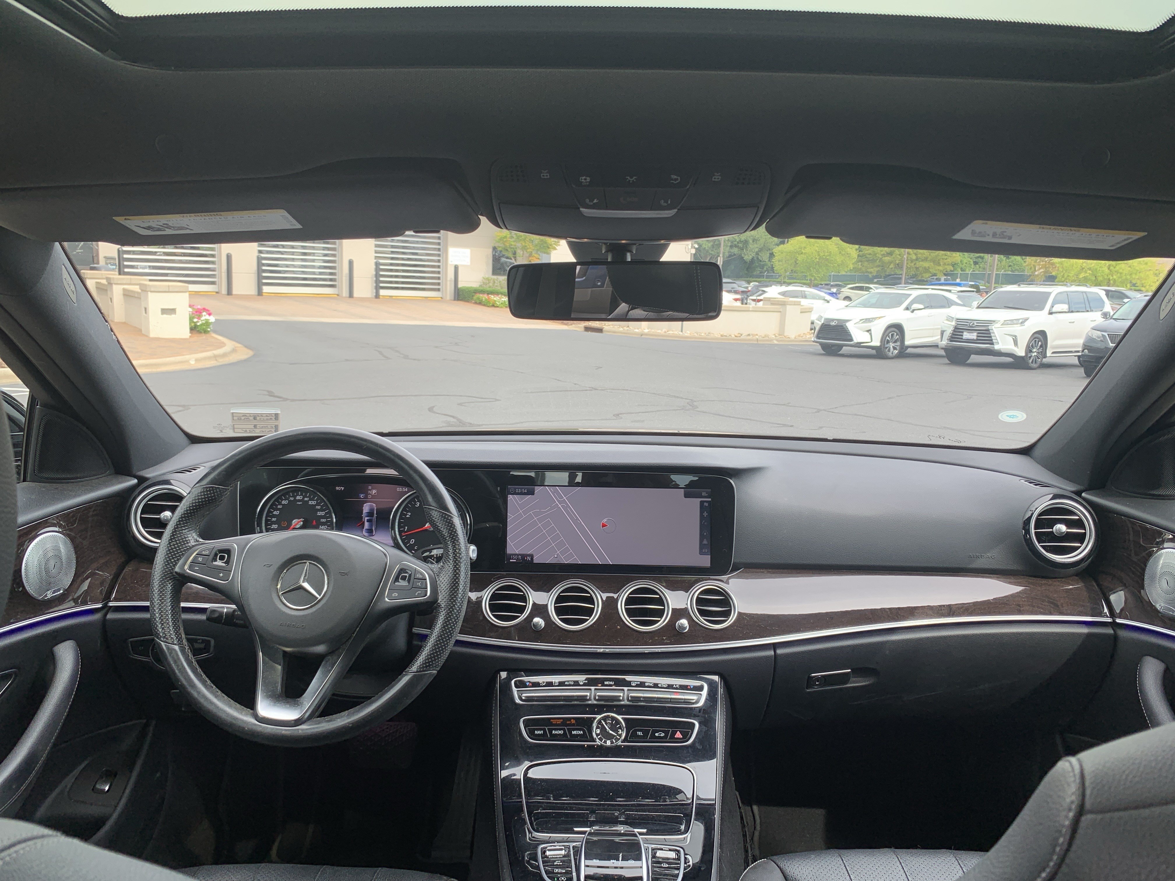 Used 2017 Mercedes-Benz E 300 image 3