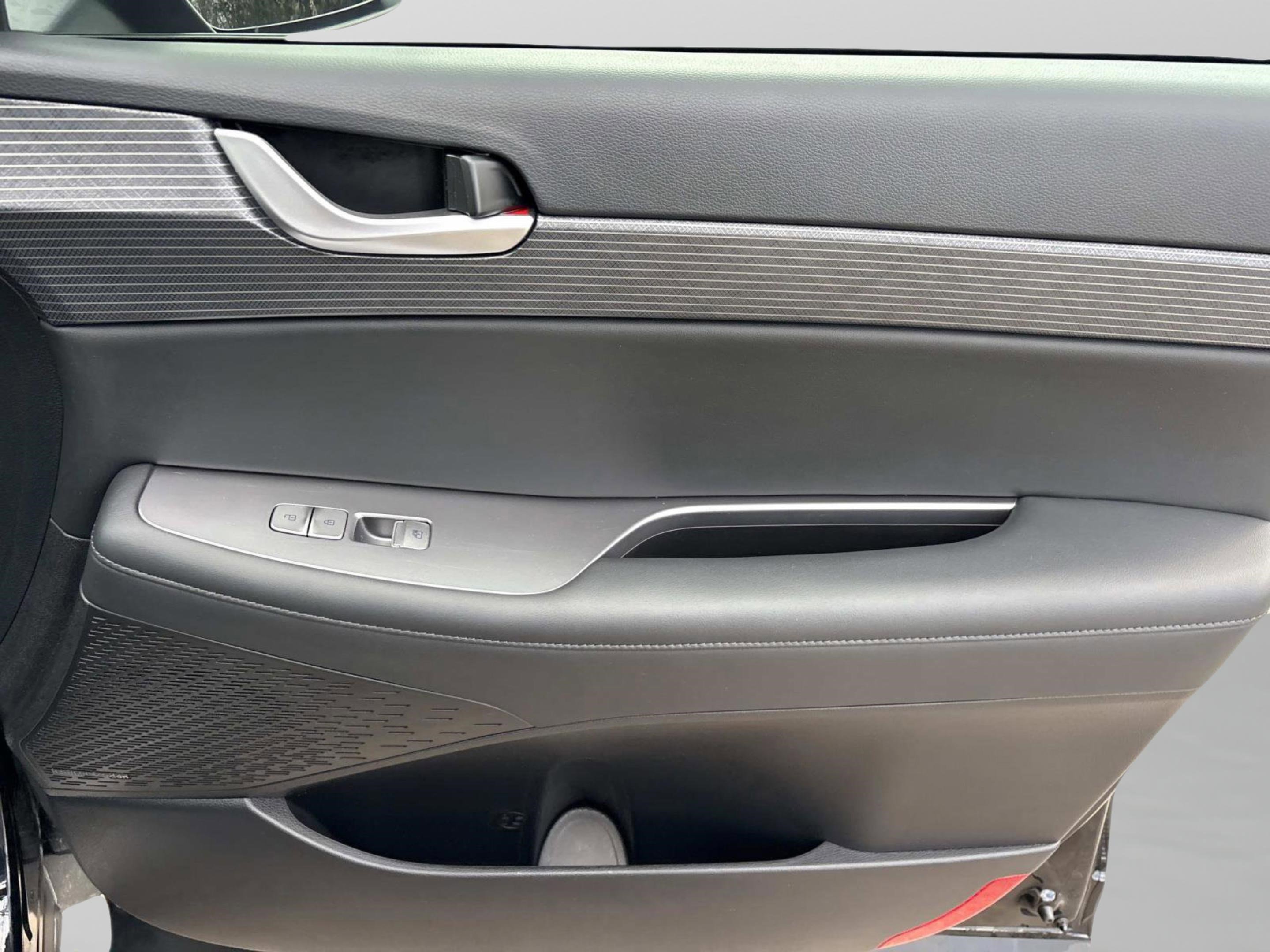 Used 2024 Hyundai Palisade Limited image 23