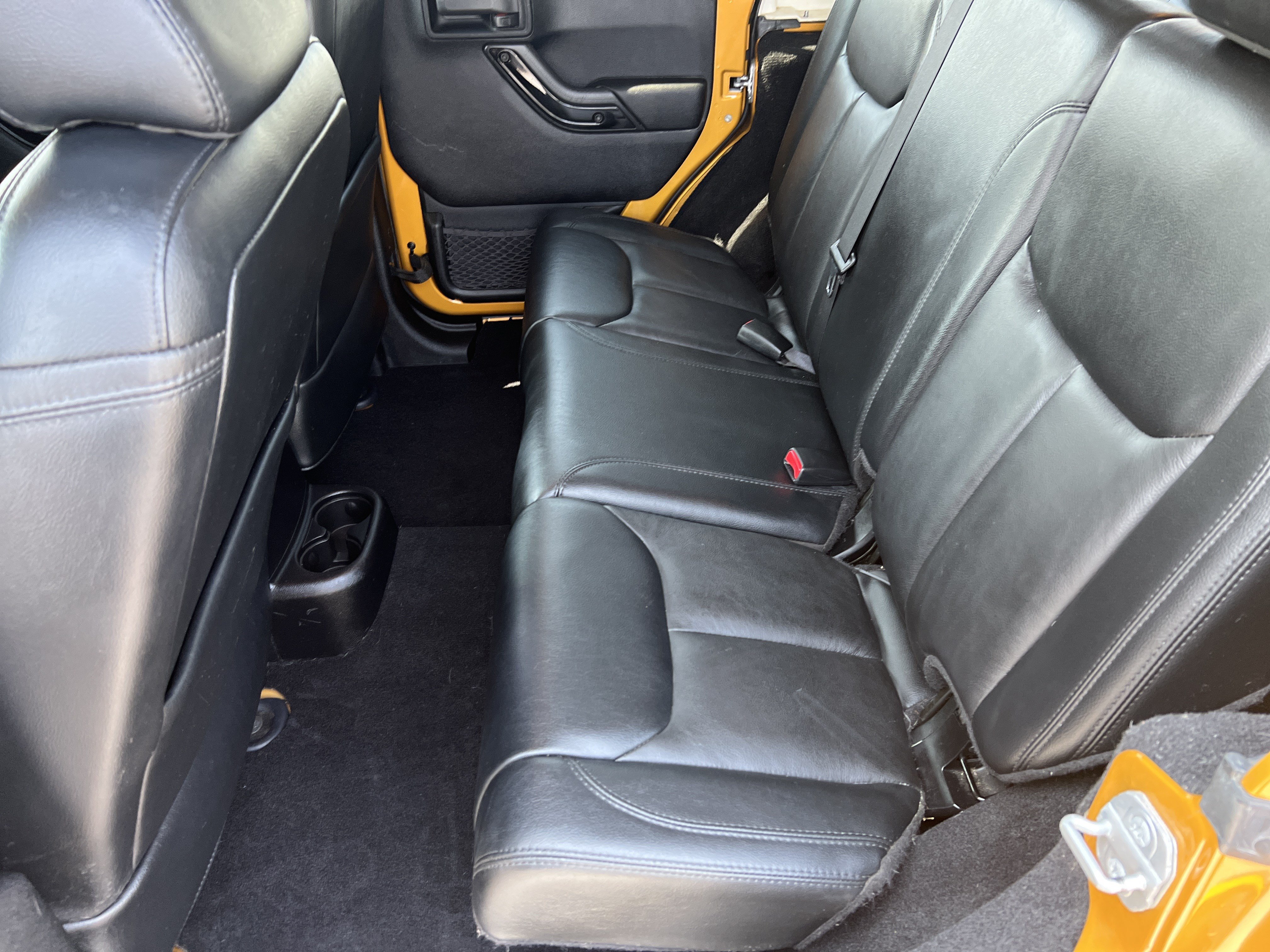 Used 2014 Jeep Wrangler Unlimited Sahara AWD/4WD image 21