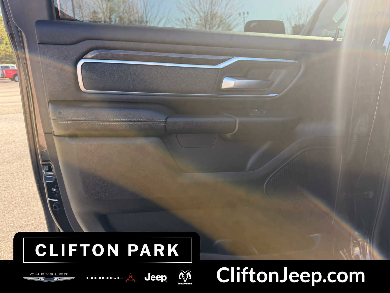 Used 2019 RAM 1500 Big Horn AWD/4WD image 13