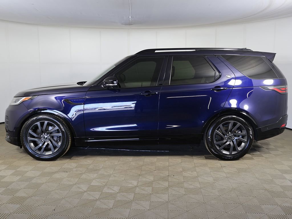 Used 2021 Land Rover Discovery S R-Dynamic image 16