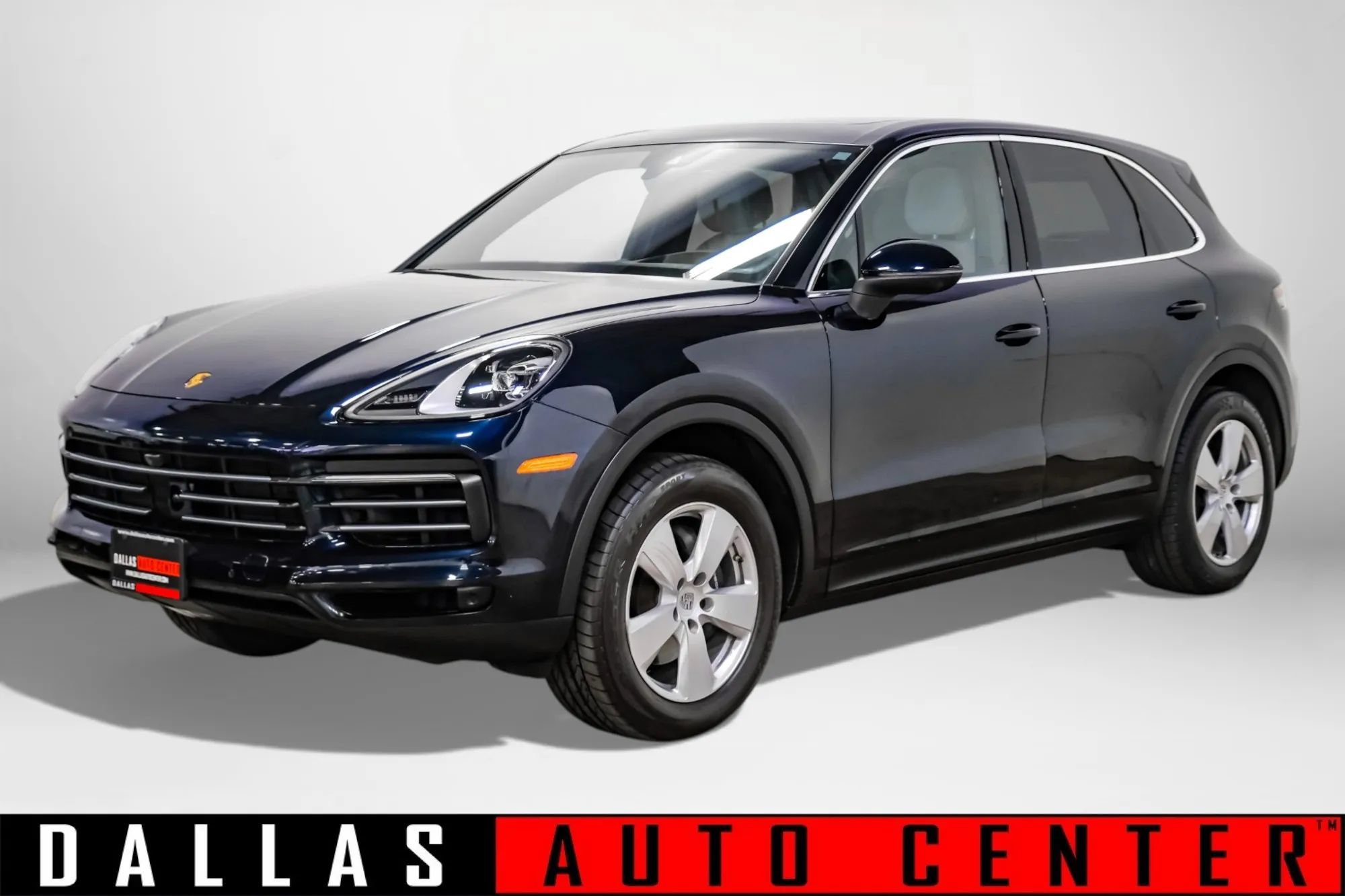 Used 2019 Porsche Cayenne AWD/4WD image 3