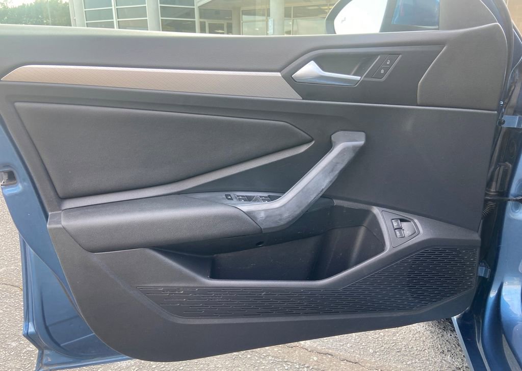 Used 2021 Volkswagen Jetta image 12