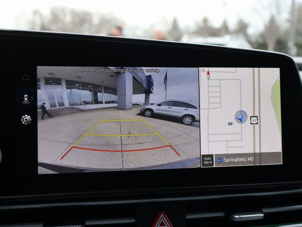 New 2026 Hyundai Elantra Limited image 36