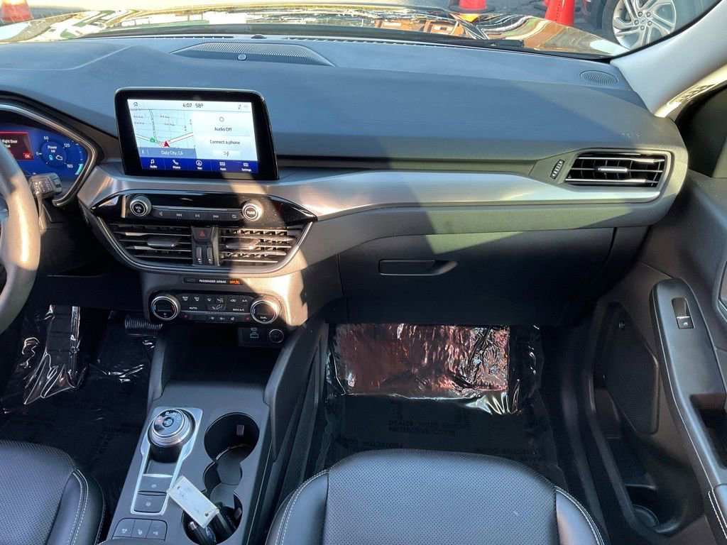 Used 2021 Ford Escape Titanium image 59