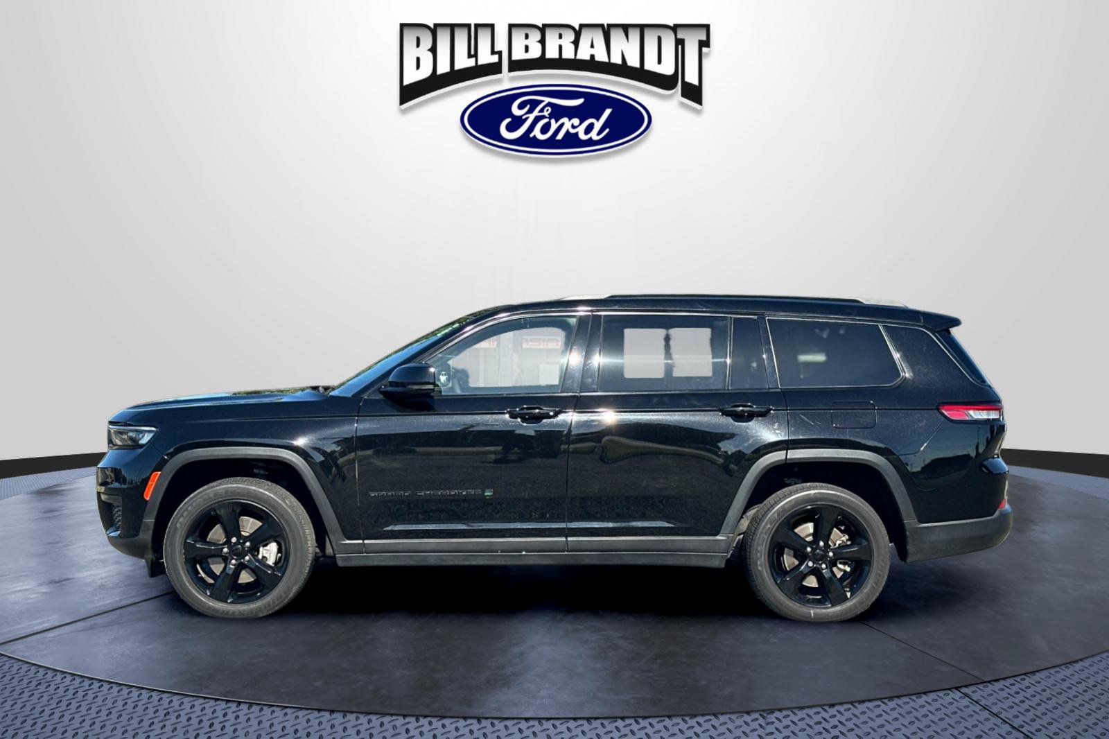 Used 2023 Jeep Grand Cherokee L Laredo AWD/4WD image 6