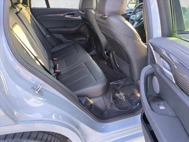 Certified 2025 BMW X4 M40i w/ Premium Package AWD/4WD image 21