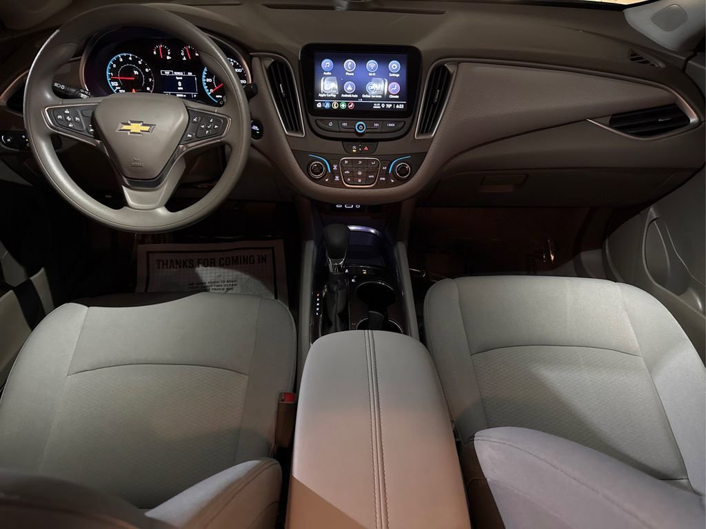 Used 2025 Chevrolet Malibu LT image 17