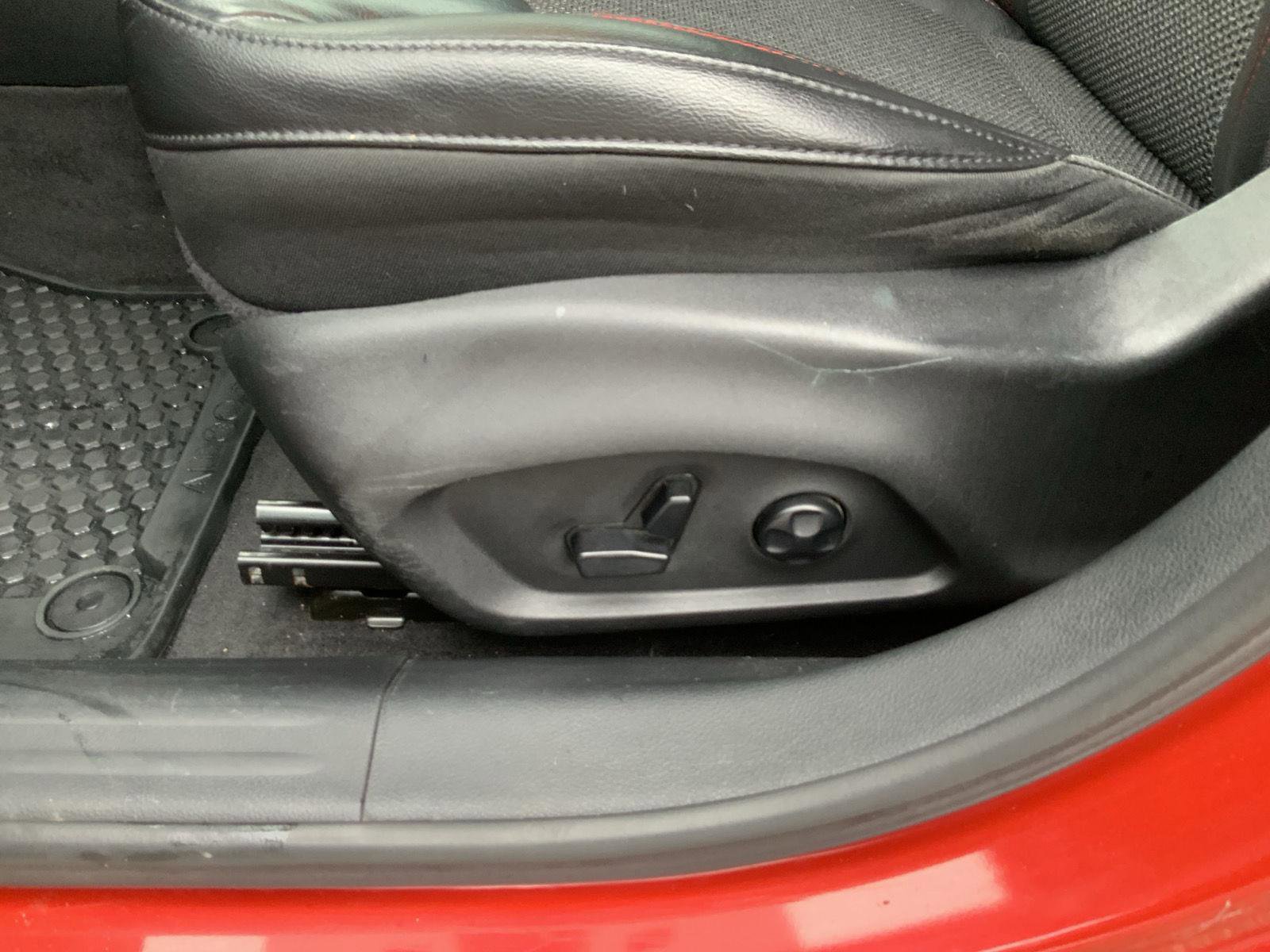 Used 2018 Jeep Compass Trailhawk w/ Navigation Group image 24